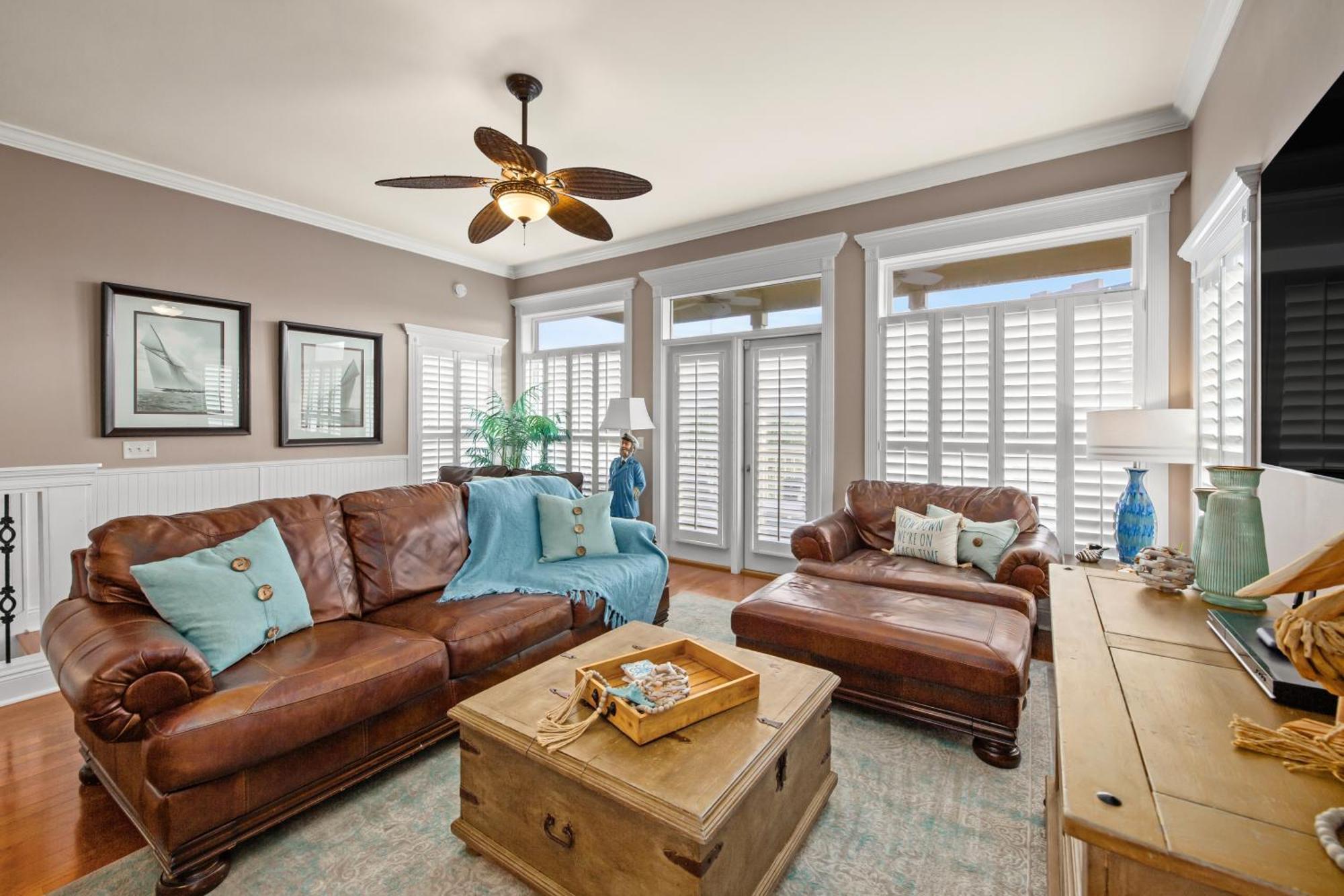 Holiday home Algun Dia - Plush Family-friendly - A Block From