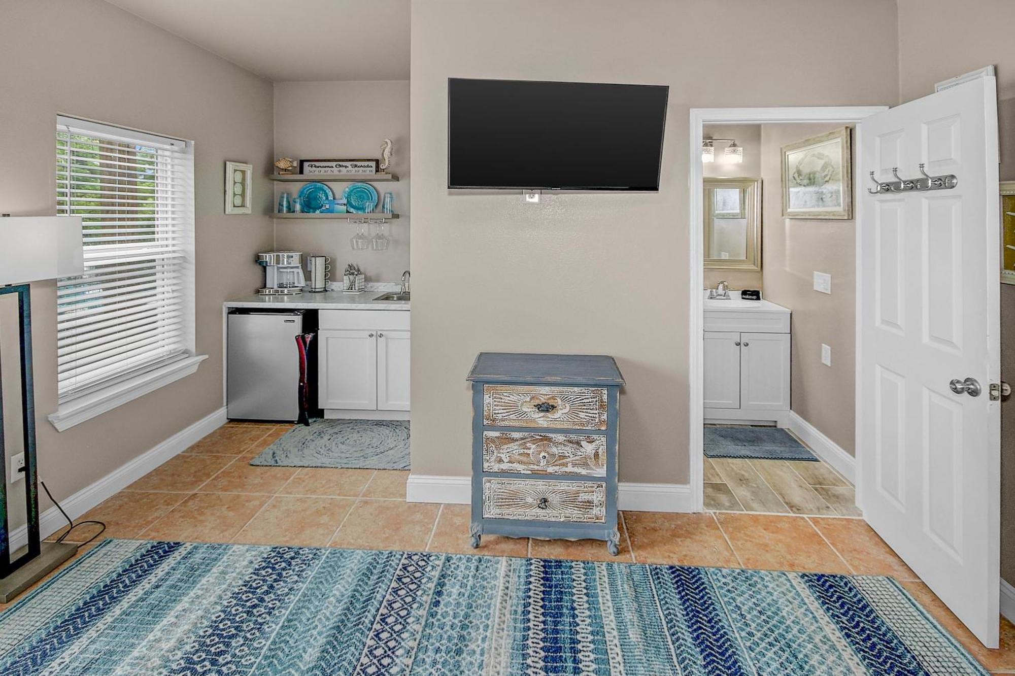 Holiday home Algun Dia - Plush Family-friendly - A Block From