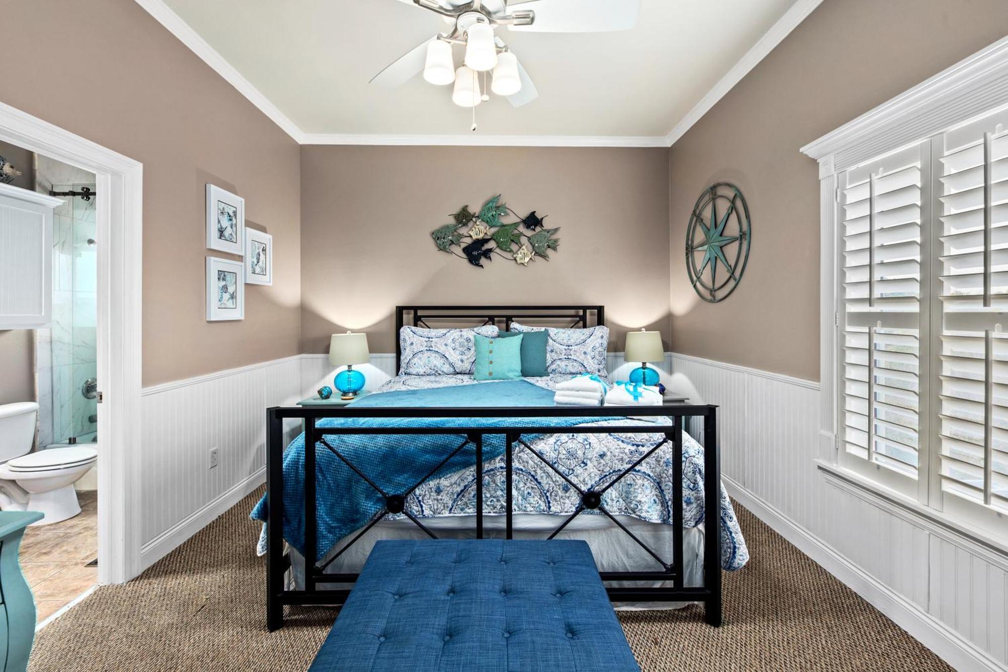 Holiday home Algun Dia - Plush Family-friendly - A Block From *